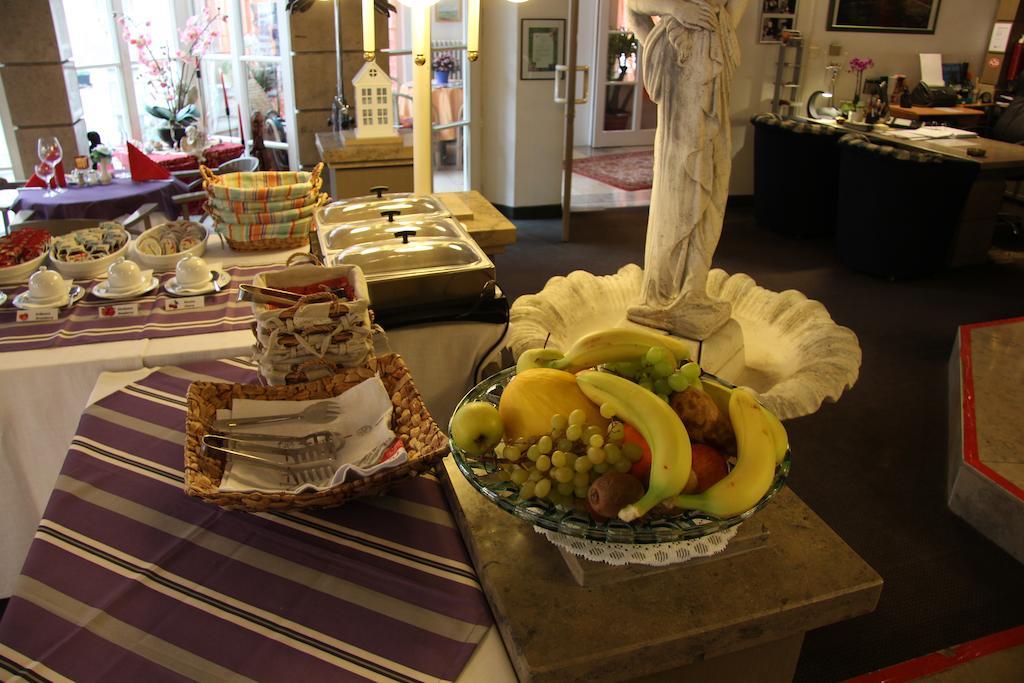 Hotel Am Schloss Neuenstein (Baden-Wurttemberg)